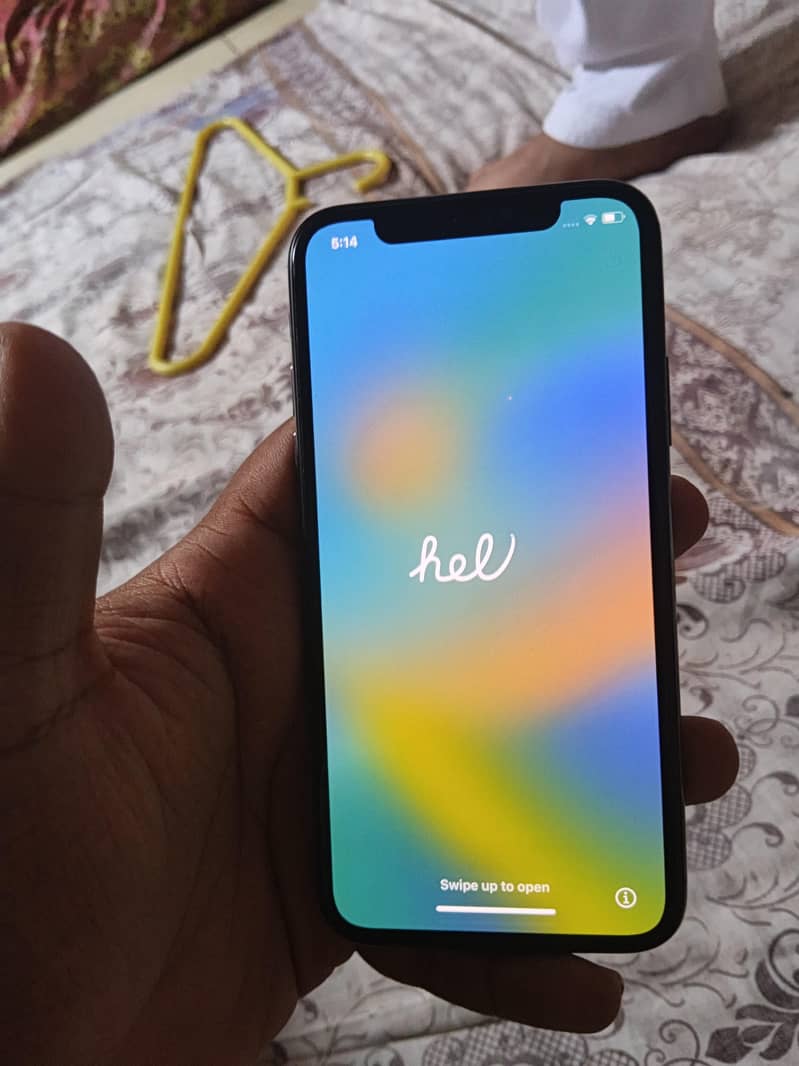 Apple iPhone X 0