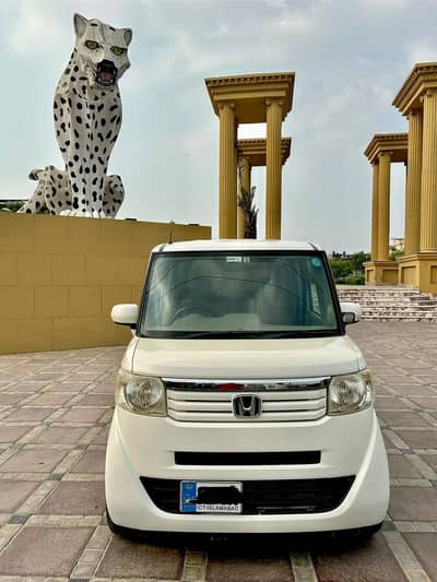 Honda N-Box Pearl White