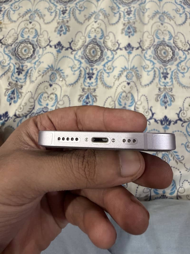 Apple iPhone 14 7