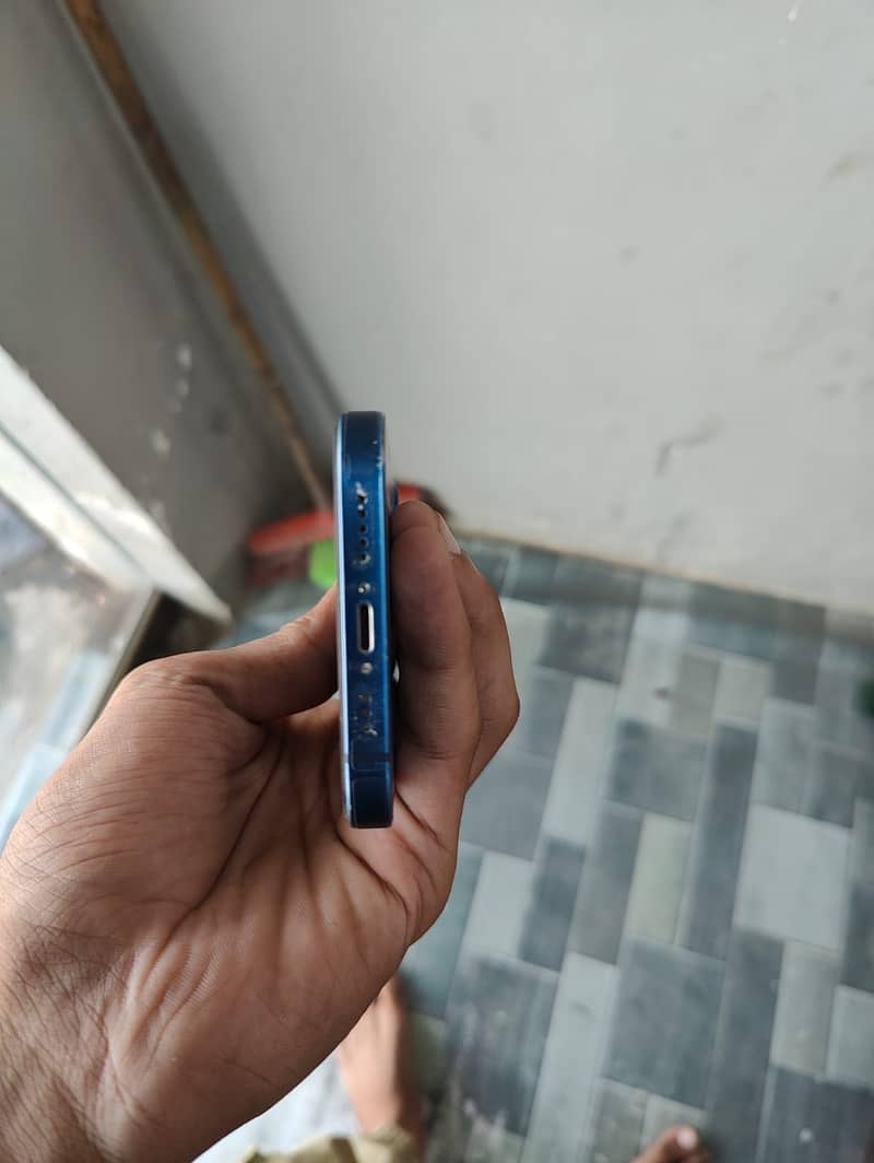 Iphone 12 5
