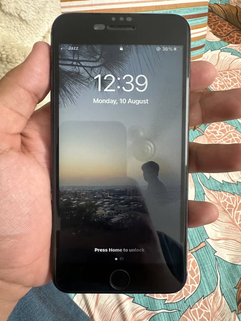 Apple iPhone 7 Plus 3