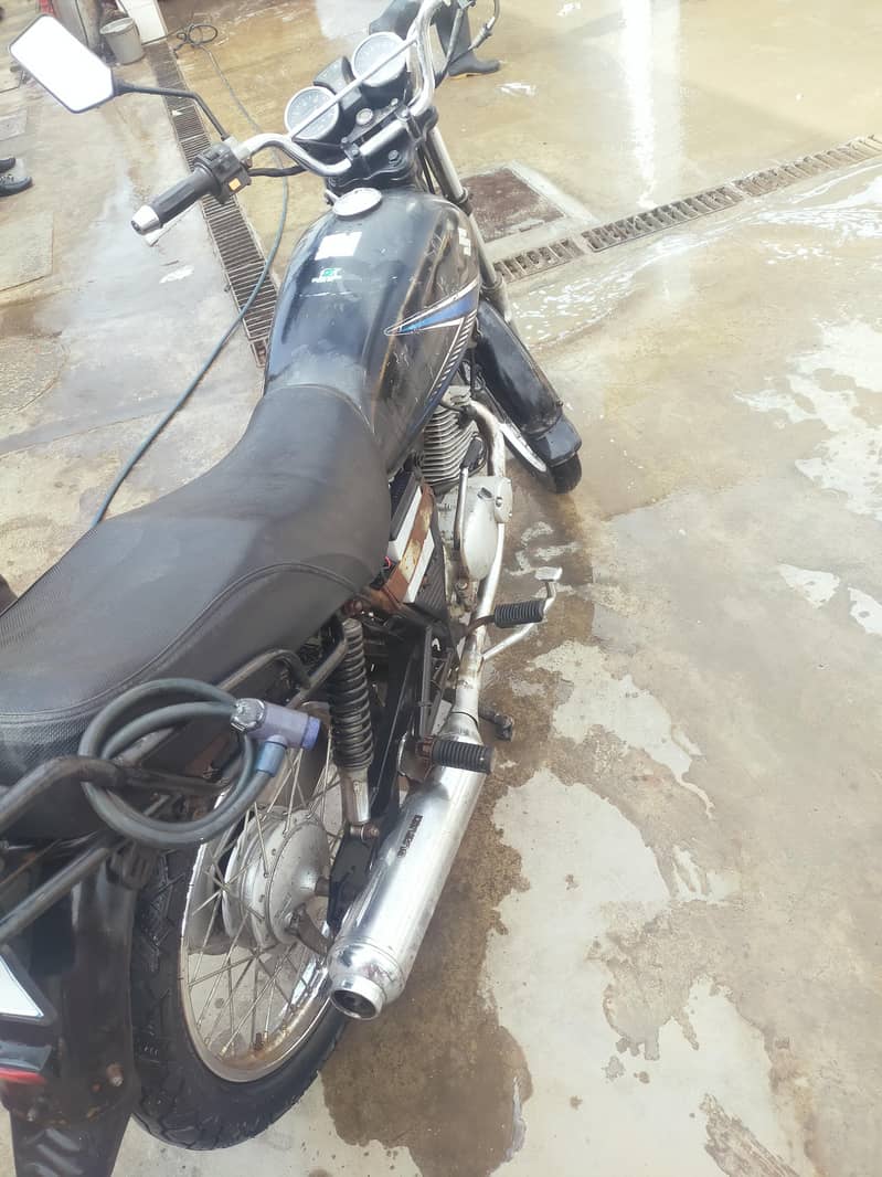 Suzuki 150 (2016 Model) 2