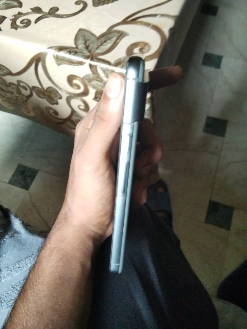 Google Pixel 8 1