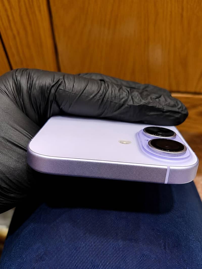 Apple iPhone 17 3