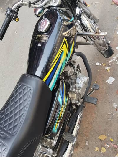 Honda CG 125 – Excellent Condition – Lahore azadi Chowk