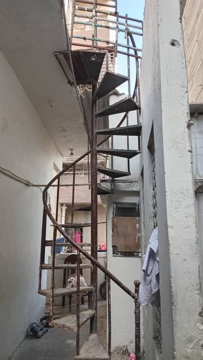 Heavy Duty Iron Spiral Stairs /Lohe Ki Gol Seerhi