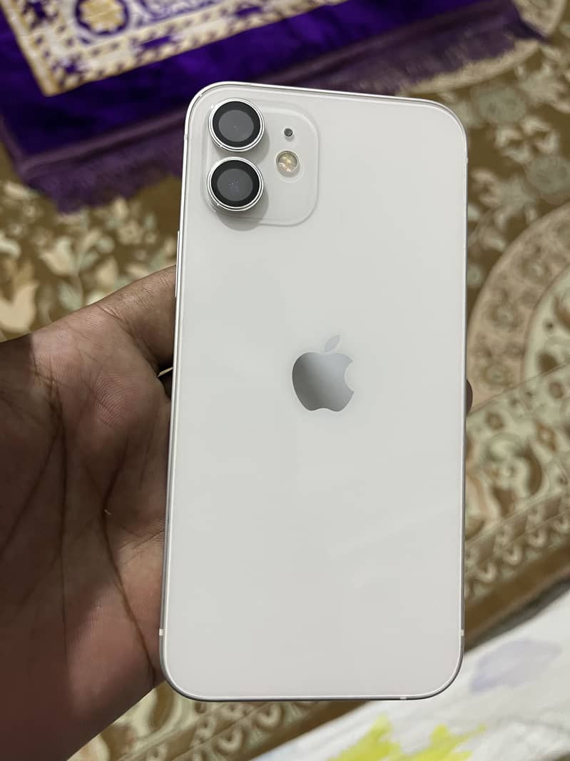Apple iPhone 12 0