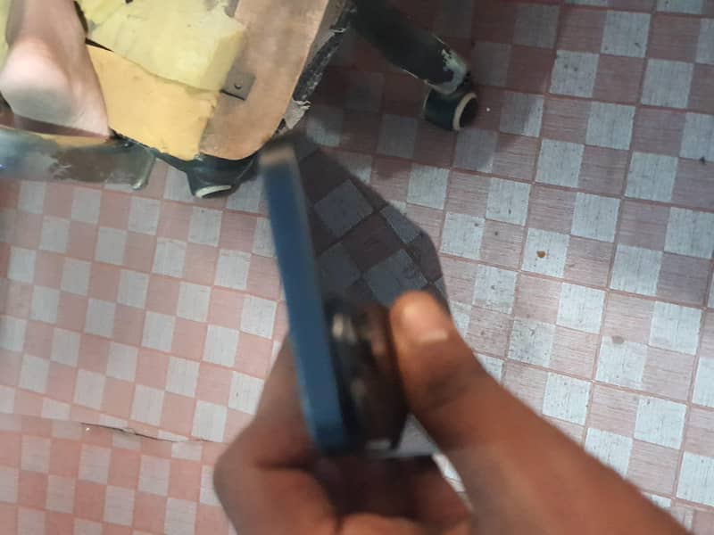 Apple iPhone 14 7