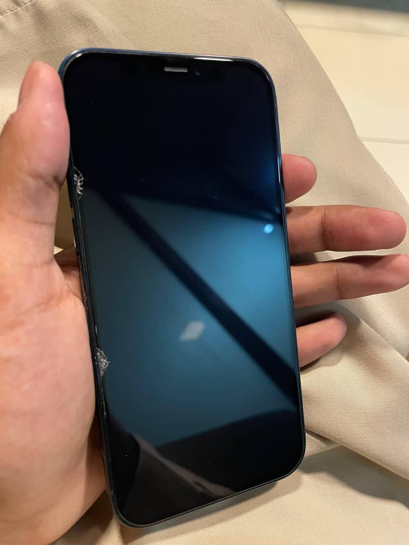 Apple iPhone 12 3