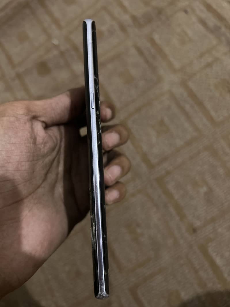 Samsung Mobile Note 8 3