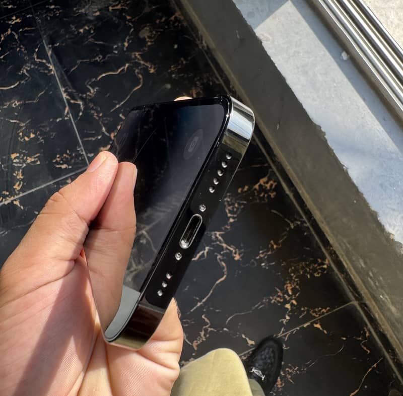 Apple iPhone 14 Pro 3