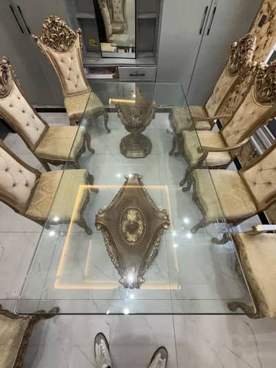 DINNING TABLE