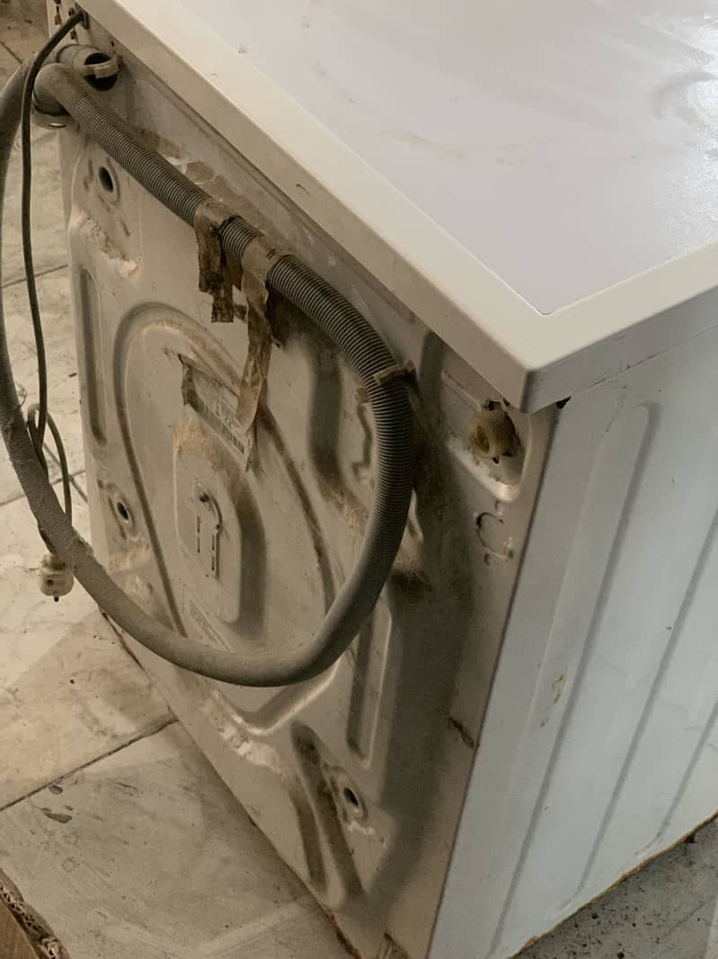 Front load washing machine 3
