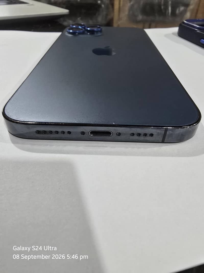 Apple iPhone 12 Pro Max 5