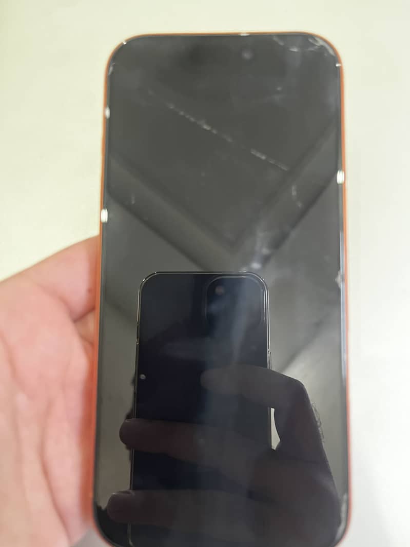 Apple iPhone 17 Pro 6
