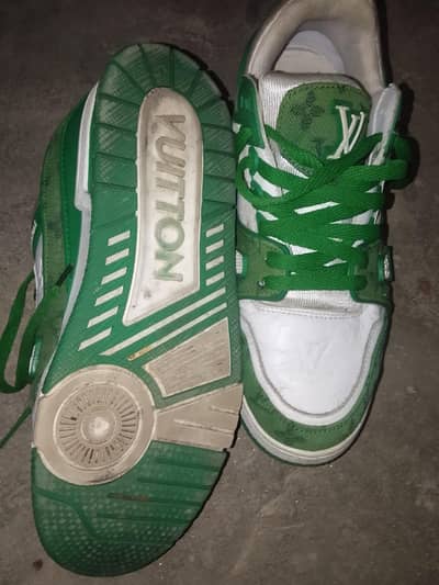 Louis Vuitton trainers shoes