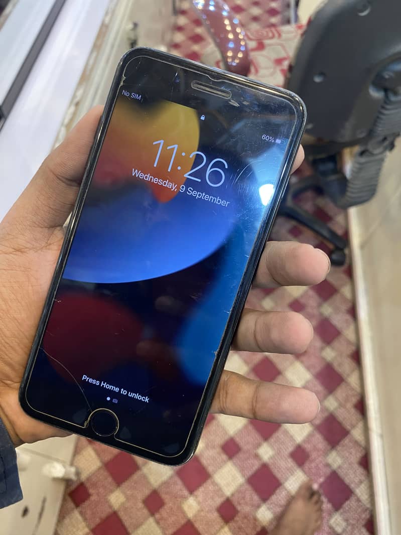 Apple iPhone 7 Plus 3