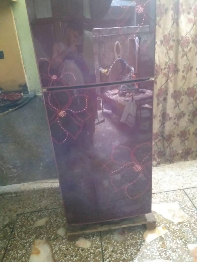 refrigerator 0