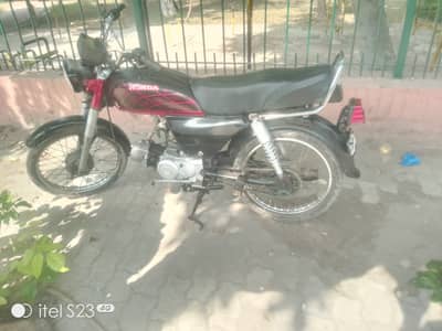 Yamaha Dhoom YD-70 2011