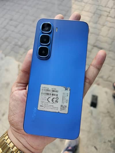 Infinix Hot 60i 6+6/128 with box 10 by 10