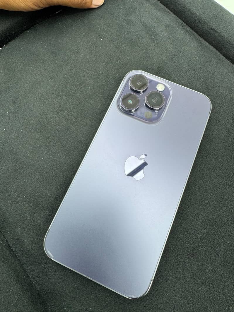 Apple iPhone 14 Pro Max 0