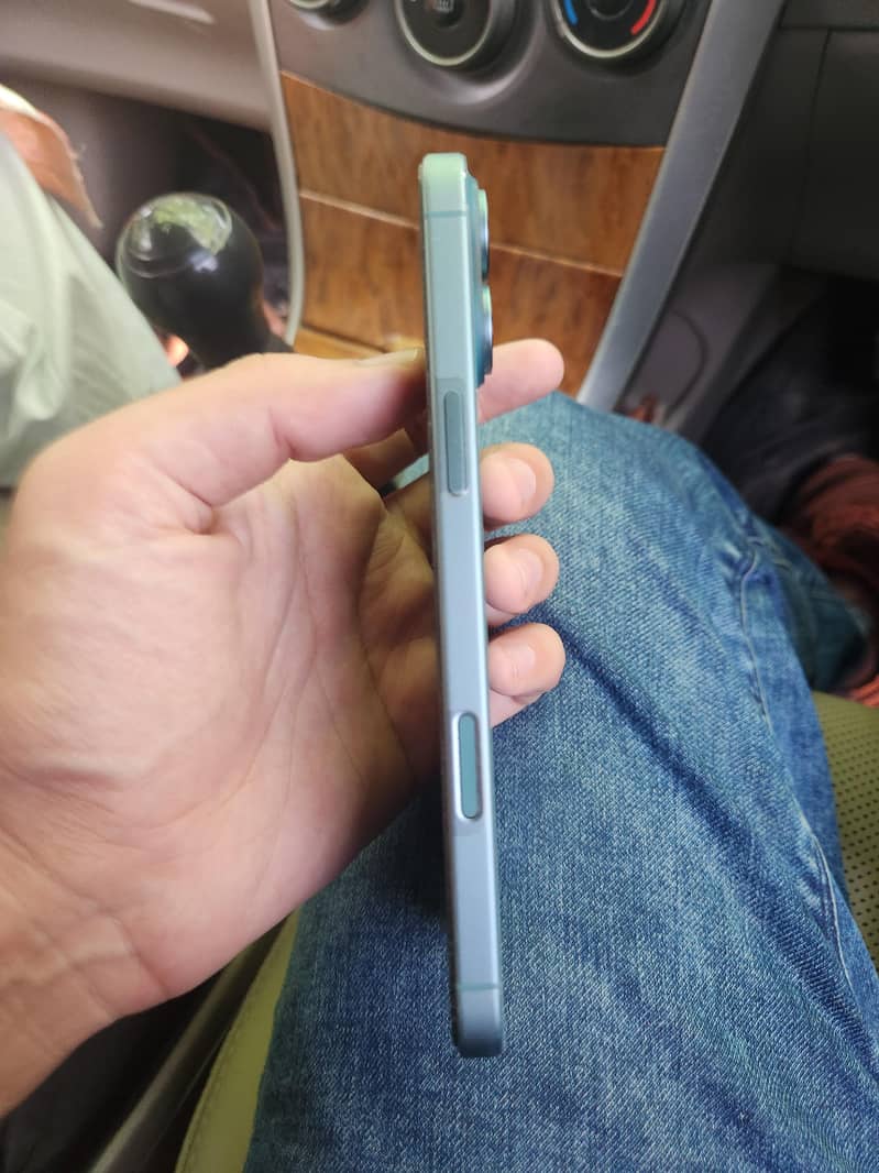 iPhone 16 Plus-jv 1