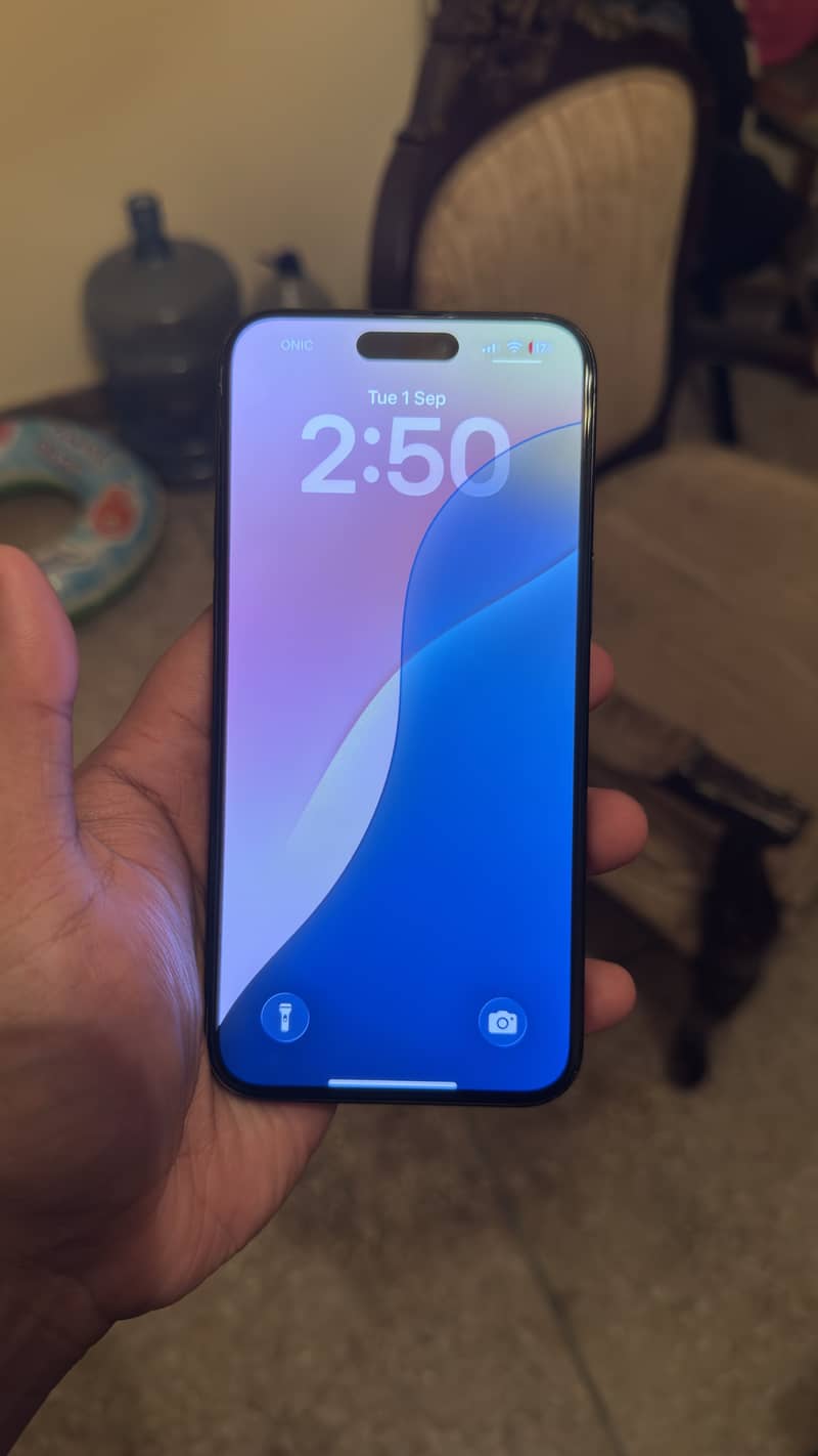 Apple iPhone 15 Pro Max 3