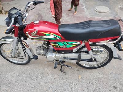 CD70bike for sell complete documents vip condition no