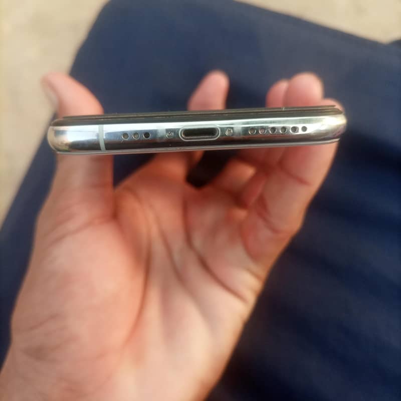 Apple iPhone X 2
