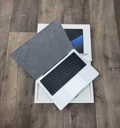 Apple MacBook pro M2 Max 1TB ( M1.2. 3.4pro. Air. Max