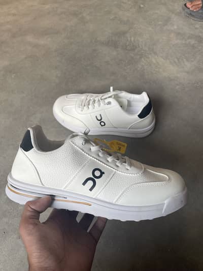 Qc brand new shoe