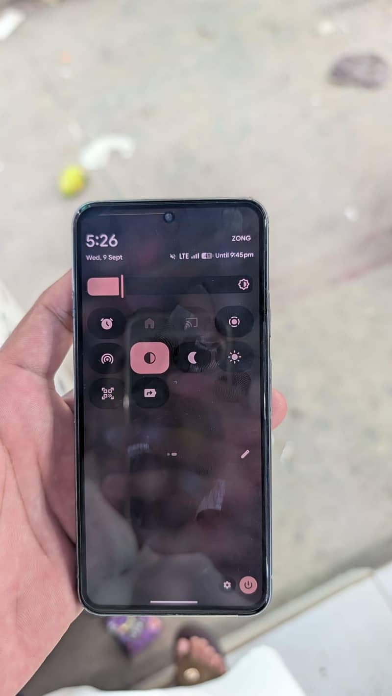 Google Pixel 8 4