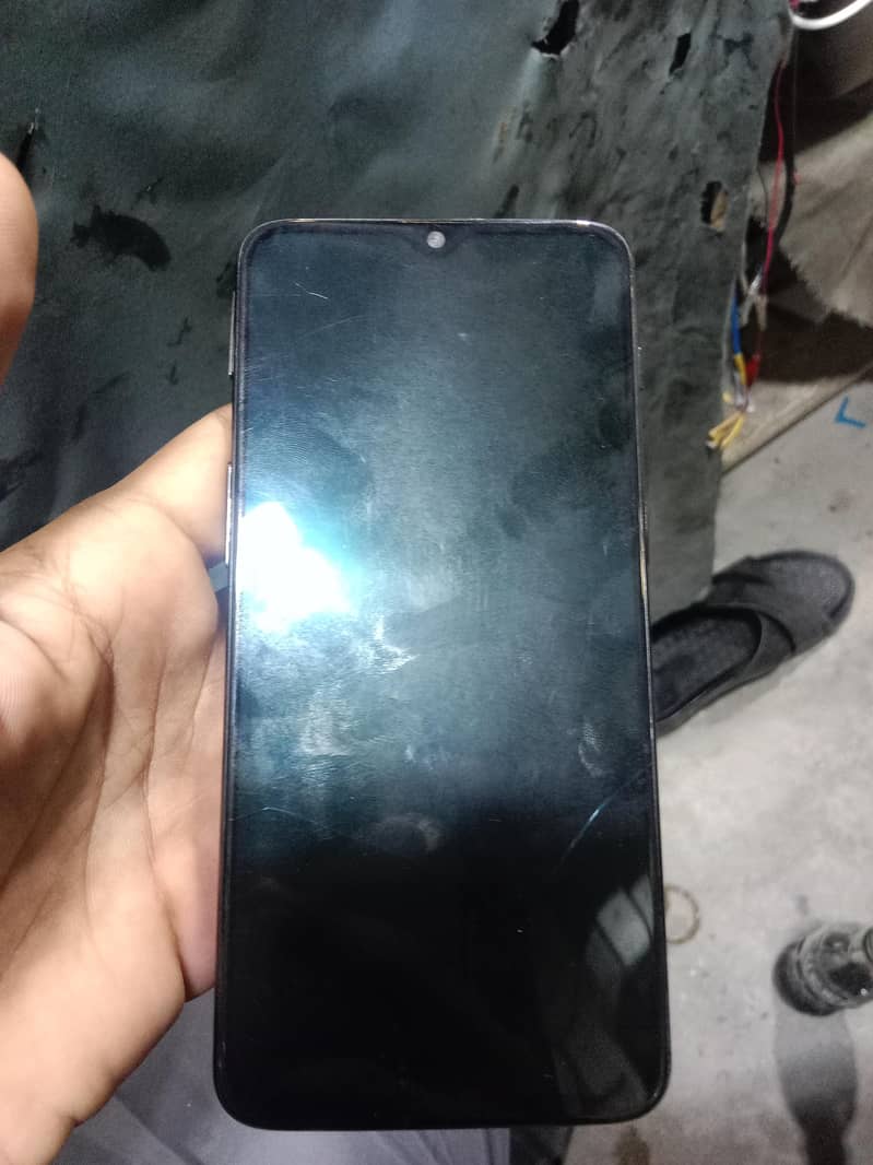 One Plus 6T panel front camera back camer 1