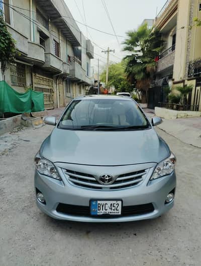 Corolla Altis SR 1.6 Cruisetronic 2014