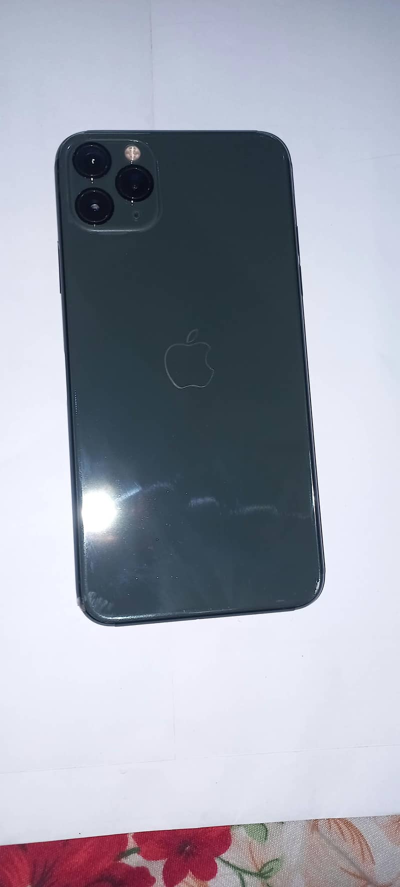 Apple iPhone 11 Pro Max 4