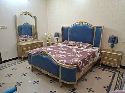 urgent sale double bed with mirror draz