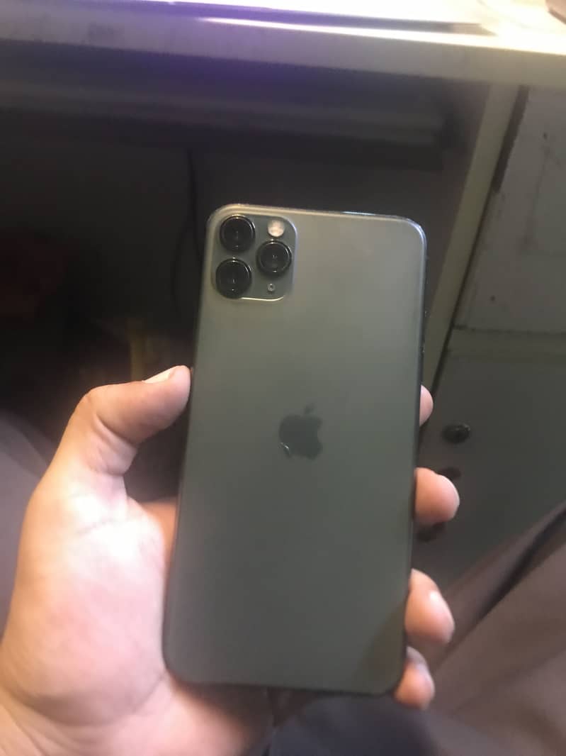 Apple iPhone 11 Pro Max 0