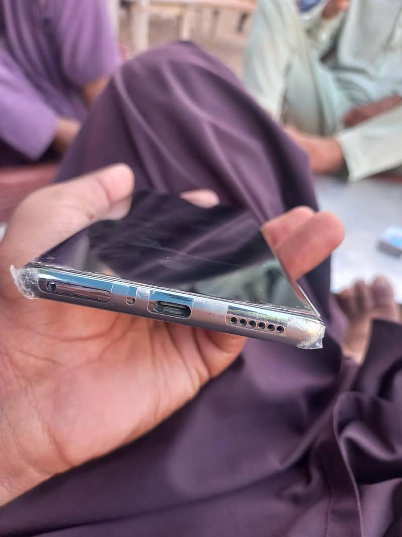 Tecno Spark 20 Pro Plus 3