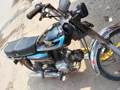 bike all ok chalny ma engine ok copy our beomatric hai file ni ha