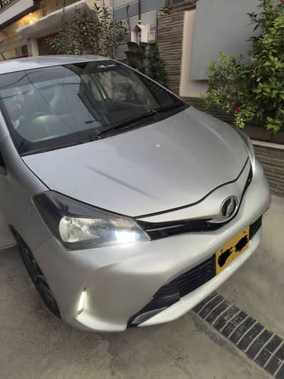 Toyota Vitz 2015