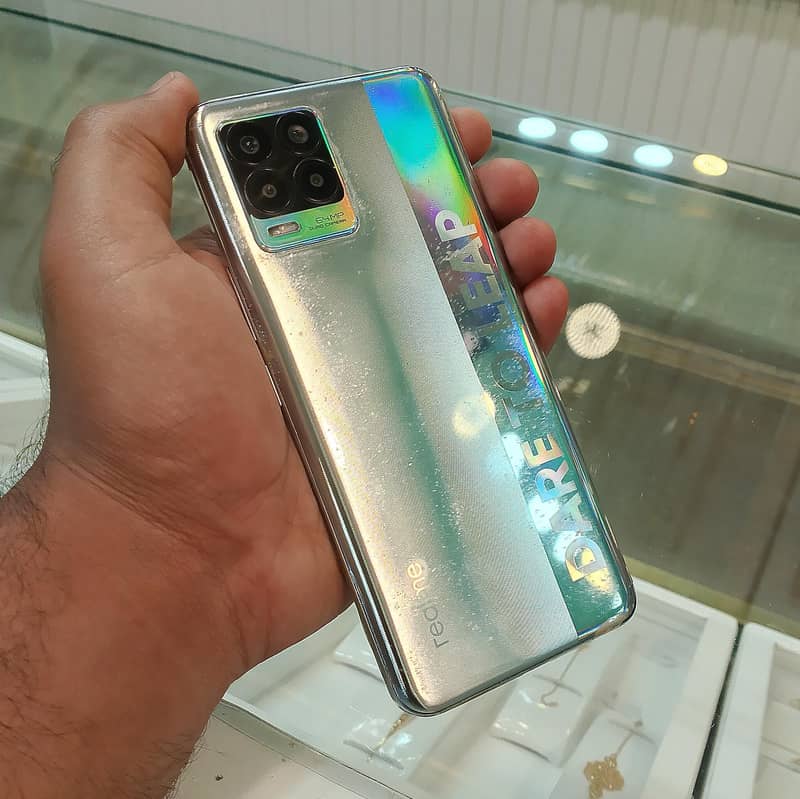 Realme 8 0