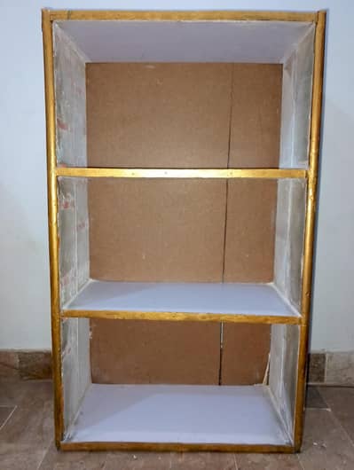 Books shelf