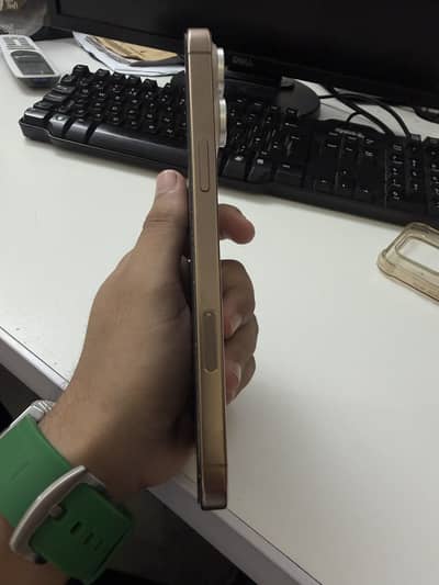 Apple iPhone 16 Pro Max