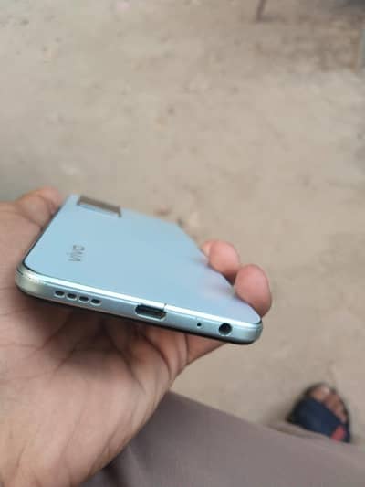 vivo y21