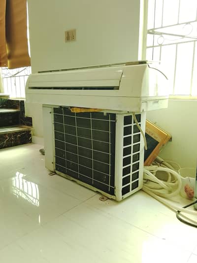 GREE 1.5 Ton Split AC – Non-Inverter