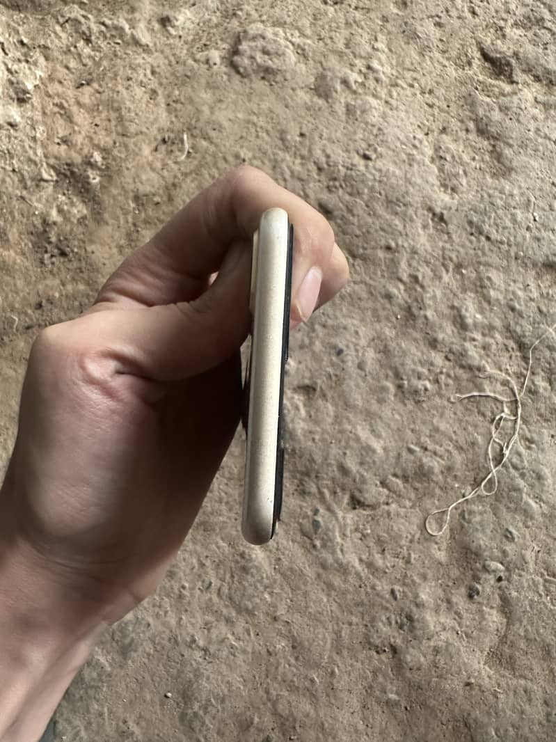 Apple iPhone 7 Plus 3