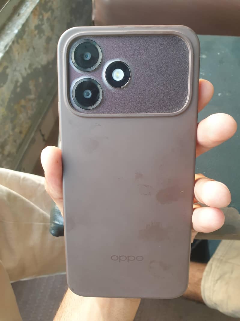 OPPO A6C 1