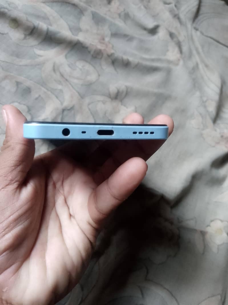 Realme Note 50.4-64 2