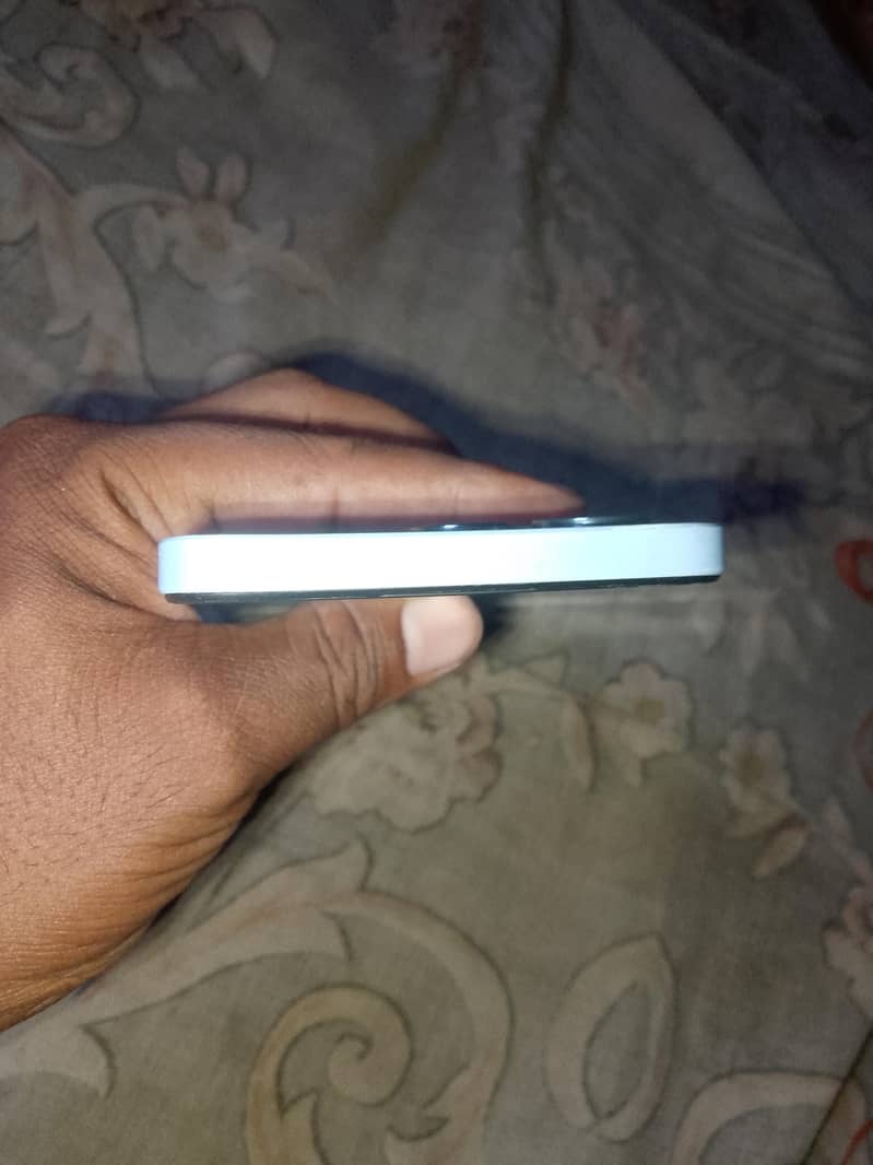 Realme Note 50.4-64 3