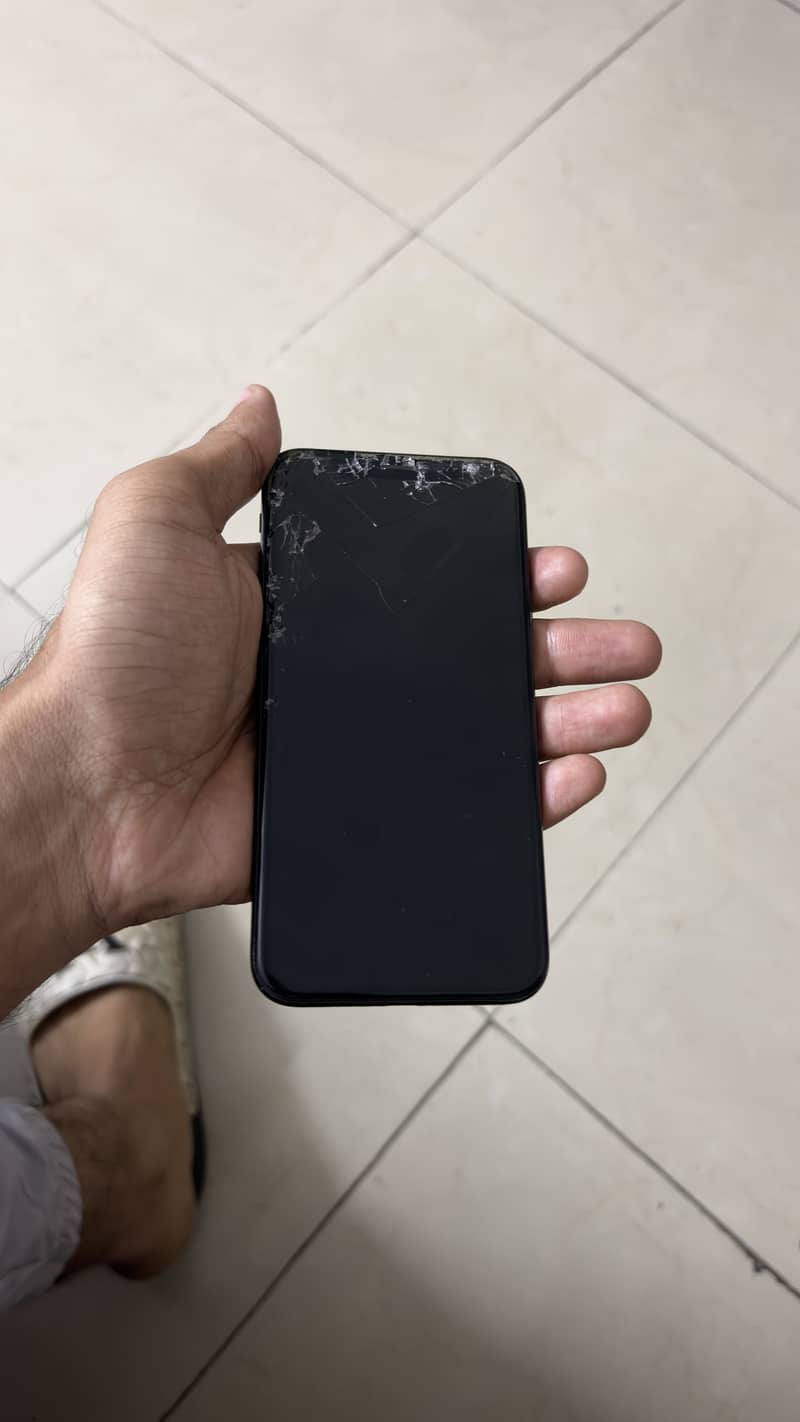 Apple iPhone XS 1